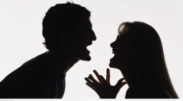 تجنب اتهام شريكك السريع: توقعات برج الميزان 2 ديسمبر 2025